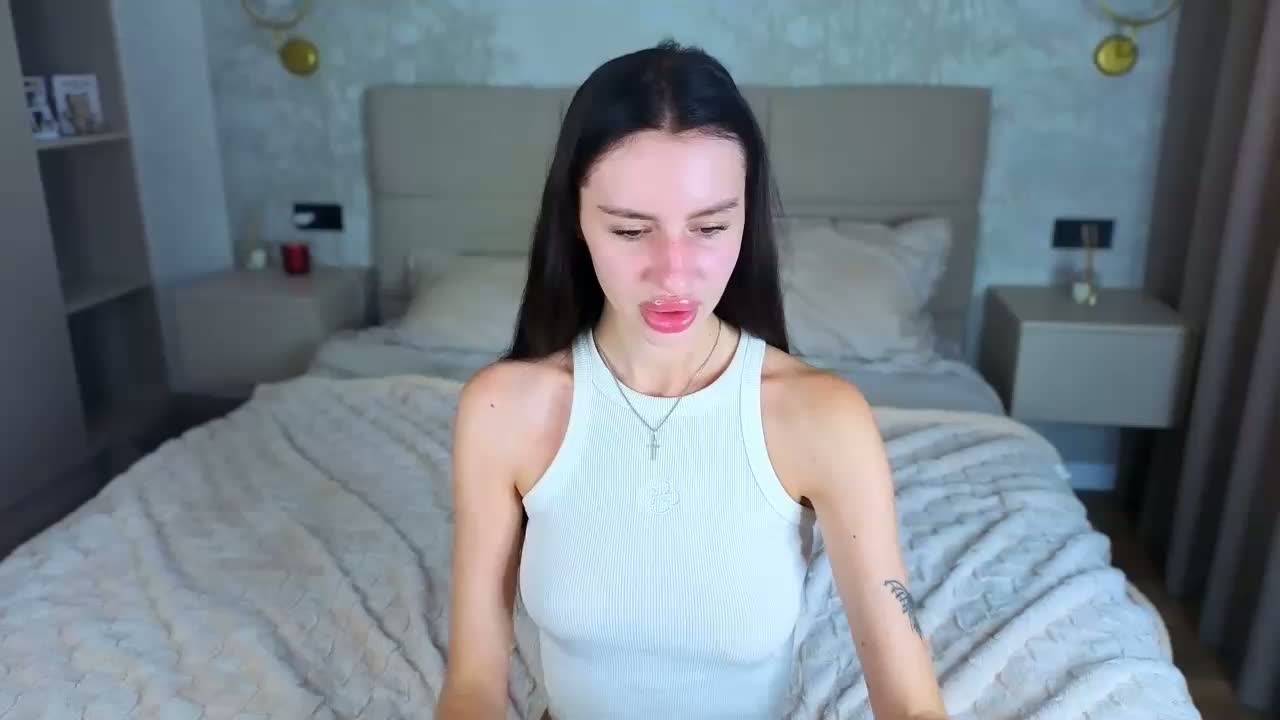 SnowWhiteee Live Sex June 26, 2026