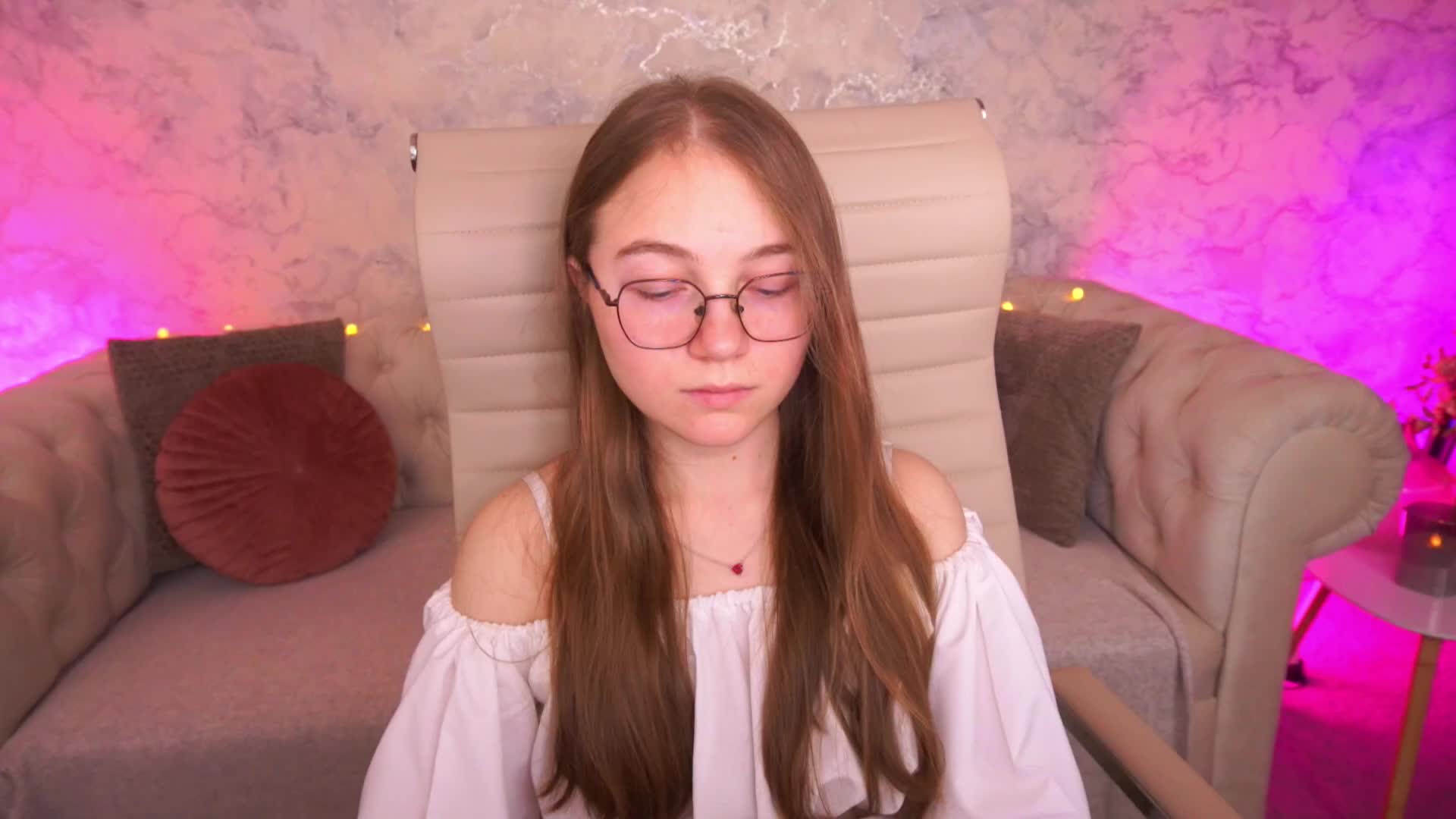 ArrinaWairr Live Sex June 26, 2026