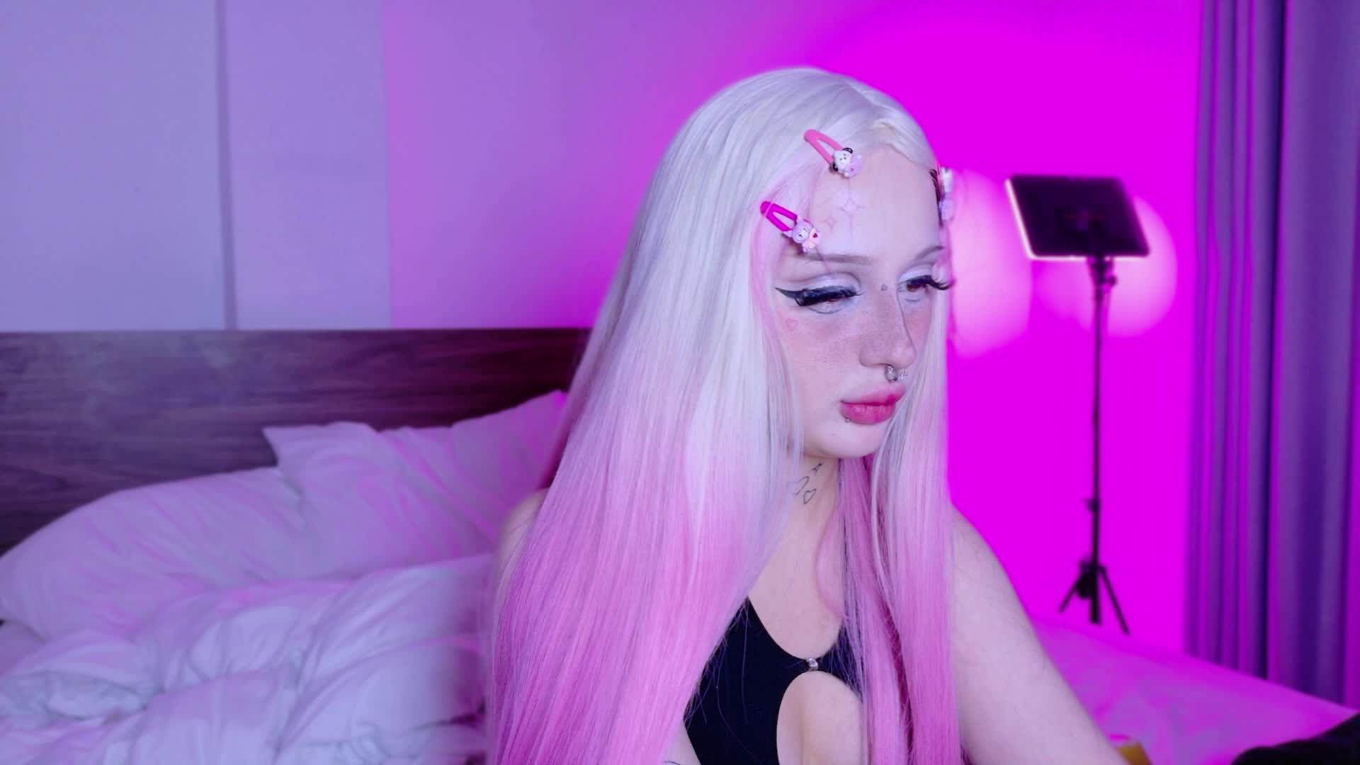 lolykari Live Sex June 26, 2026