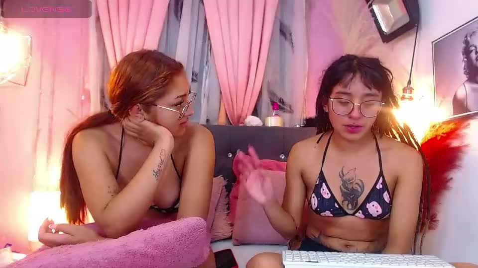 honey_lesbian_hott777 Live Sex June 27, 2026