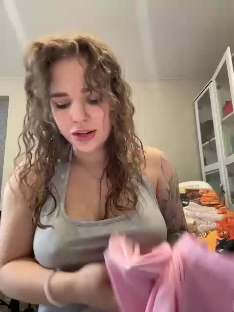 MiniNika Live Sex June 27, 2026