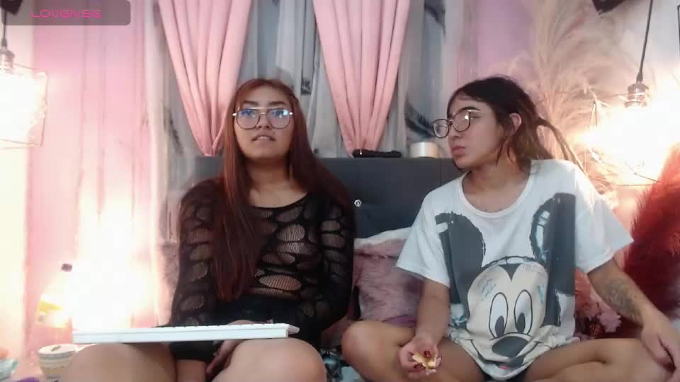 honey_lesbian_hott777 Live Sex June 28, 2026