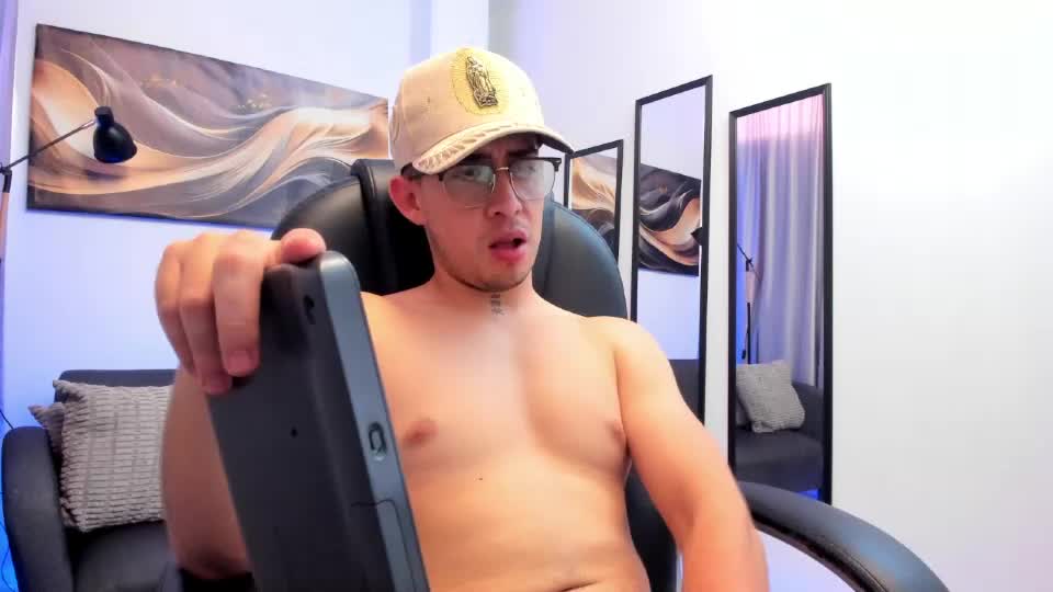 tommas_johnson Live Sex June 28, 2026
