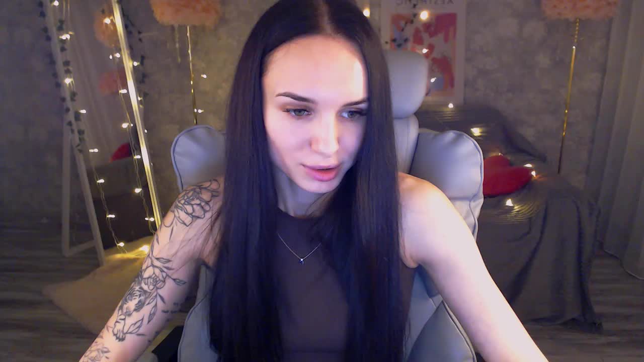 NicoleMerz Live Sex June 28, 2026