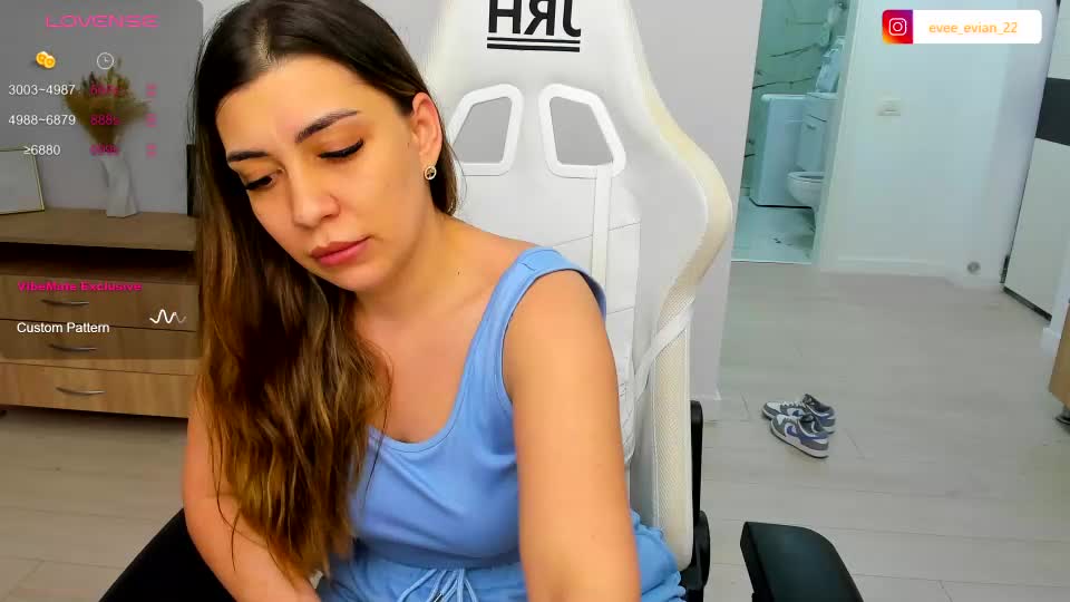 eveeevian Live Sex June 29, 2026