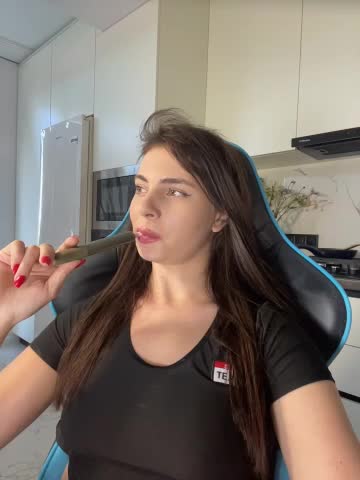 CurlyLara Live Sex June 30, 2026