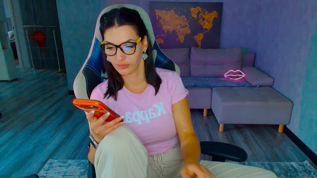 MILENA_VAGINOVNA Live Sex June 30, 2026