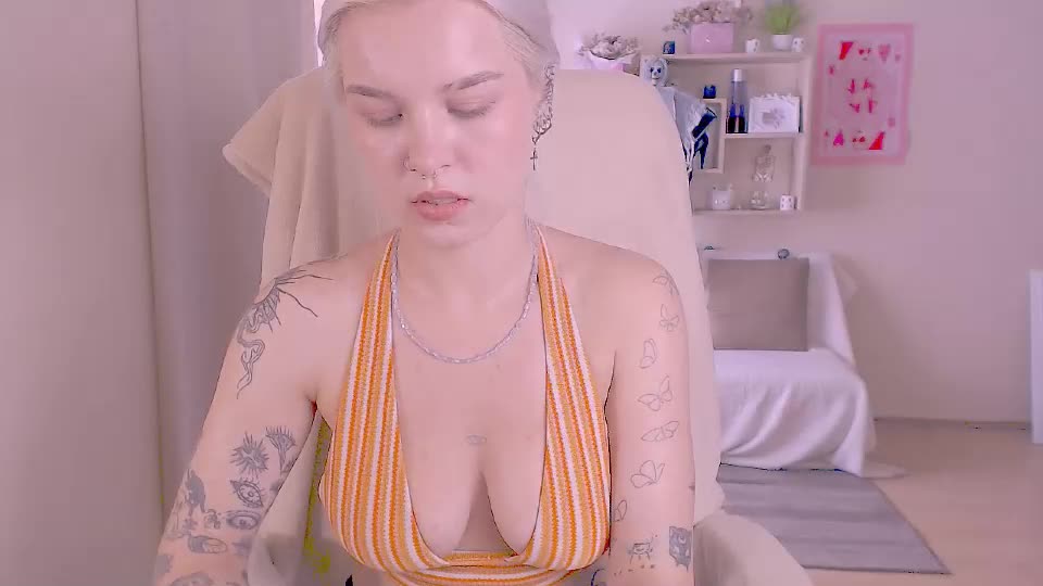 hot_blonda_ Live Sex July 1, 2026