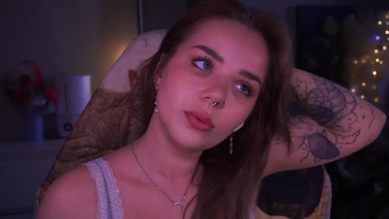 MiniNika Live Sex July 6, 2026