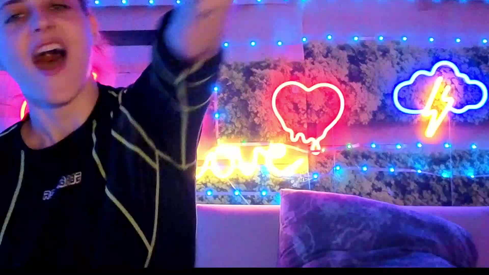 2Laski2 Live Sex July 6, 2026