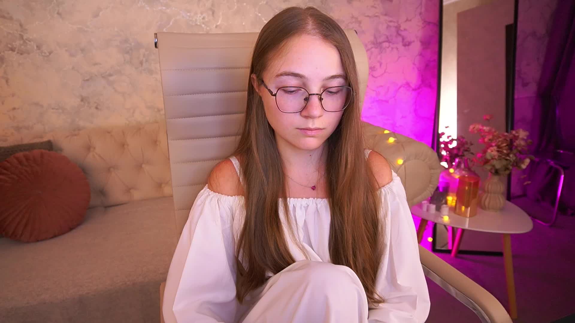ArrinaWairr Live Sex July 7, 2026