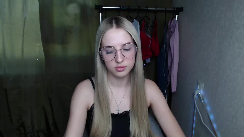 sweet_amelia03 Live Sex July 7, 2026