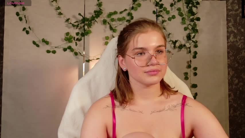SophieMurrr Live Sex July 7, 2026