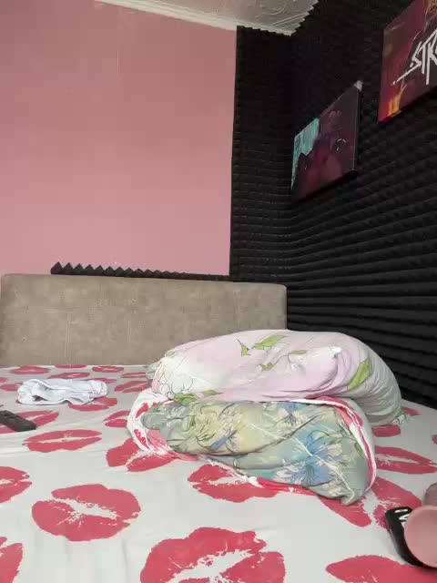StrawberryGirl- Live Sex July 7, 2026