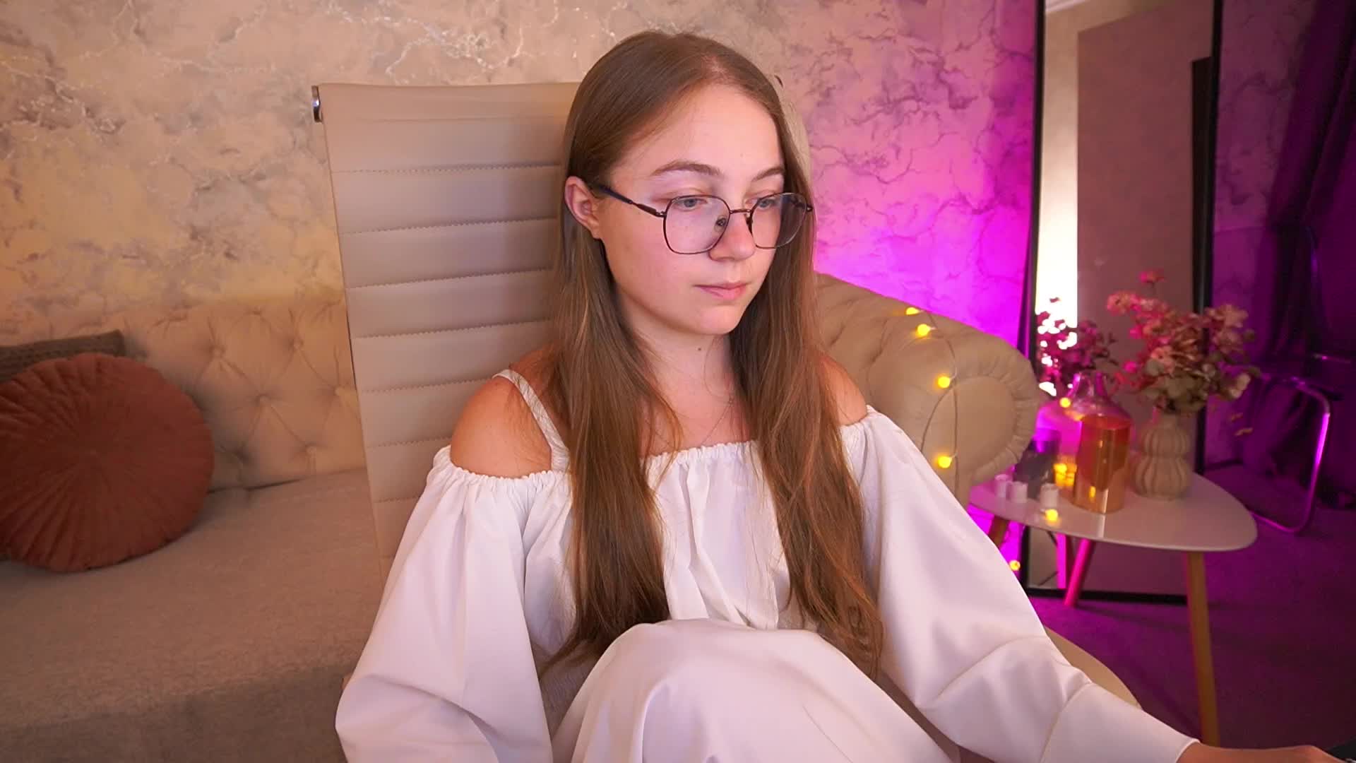 ArrinaWairr Live Sex July 7, 2026