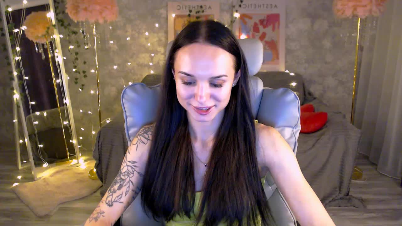 NicoleMerz Live Sex July 8, 2026