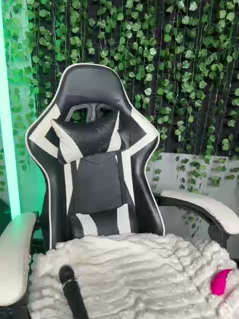 Eva_Kit Live Sex July 8, 2026