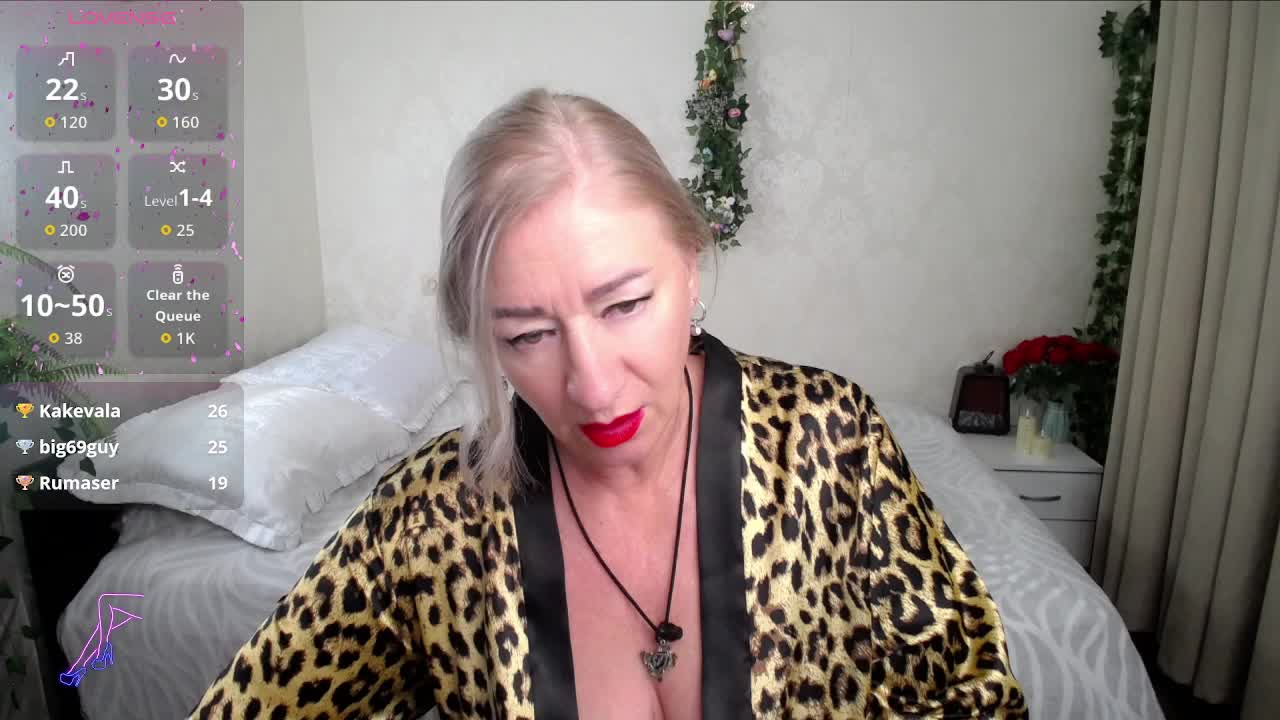 hunters-woman Live Sex July 8, 2026