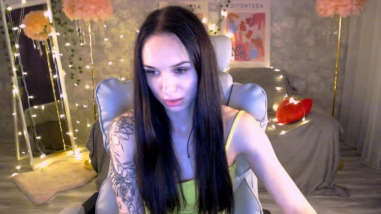 NicoleMerz Live Sex July 8, 2026