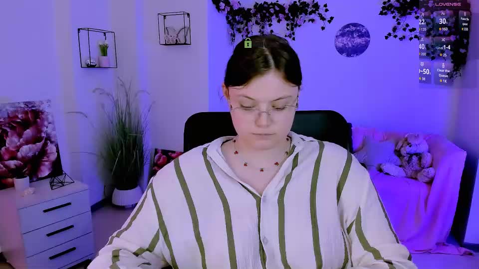 nikol_kitt Live Sex July 8, 2026