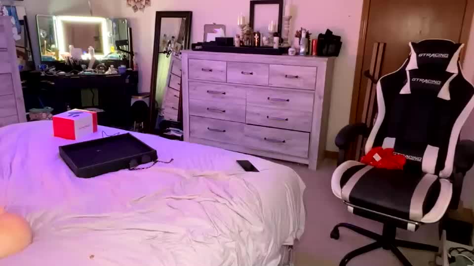 cumguzzlingskank Live Sex July 8, 2026