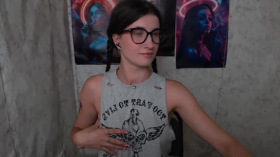lauradre_ Live Sex July 9, 2026