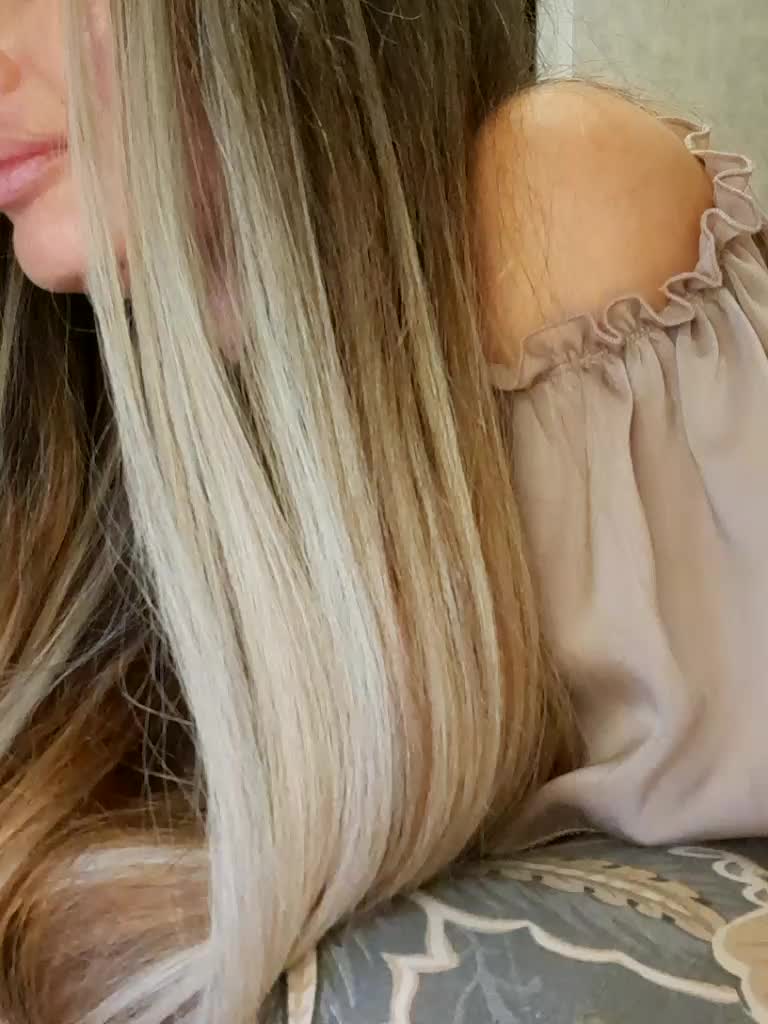 Sofaa Live Sex July 9, 2026