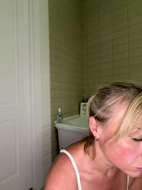 Milfa_hot Live Sex July 10, 2026