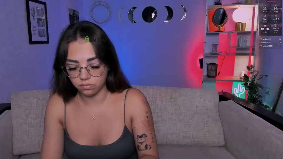 kiki_swan Live Sex July 11, 2026