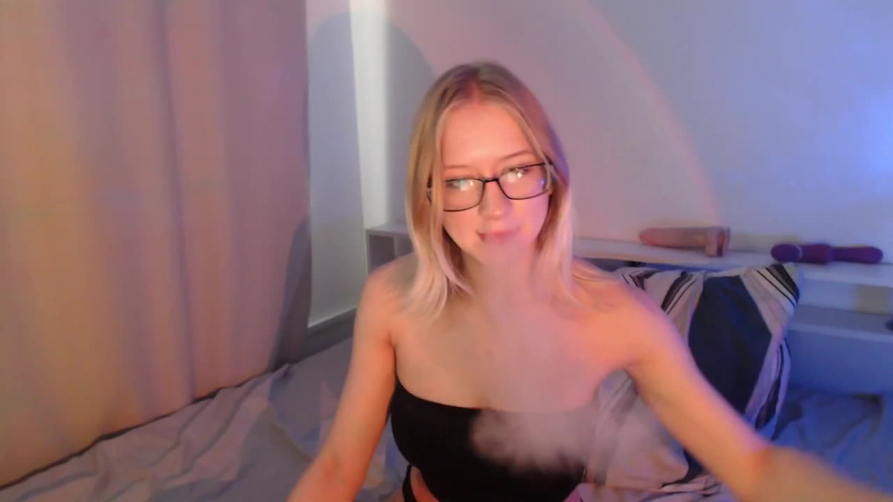 ChloeElegia Live Sex July 12, 2026
