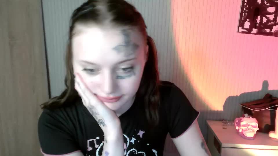 eva_sunshine_blueeyes Live Sex July 13, 2026