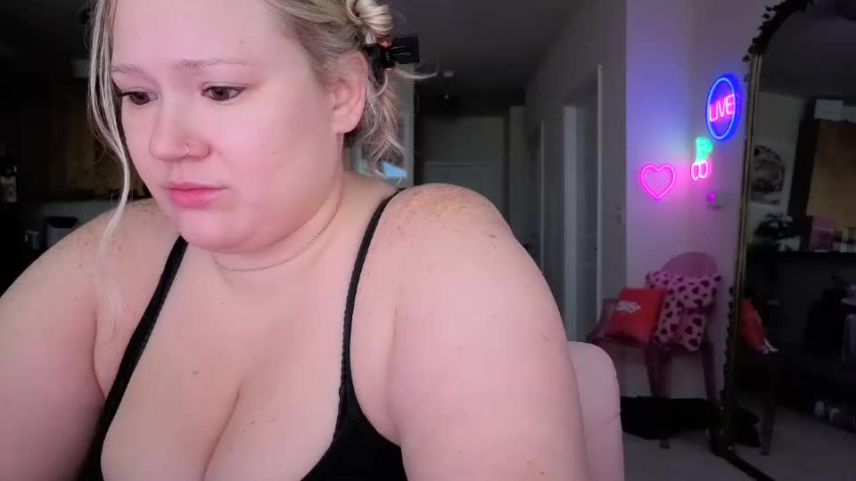 piggyrose Live Sex July 14, 2026