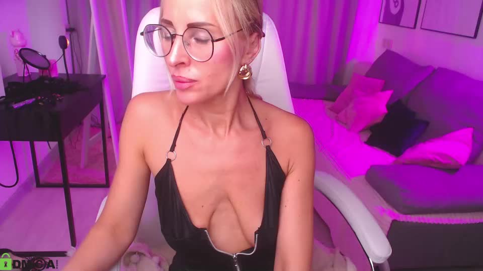 fay_dunaway Live Sex July 14, 2026