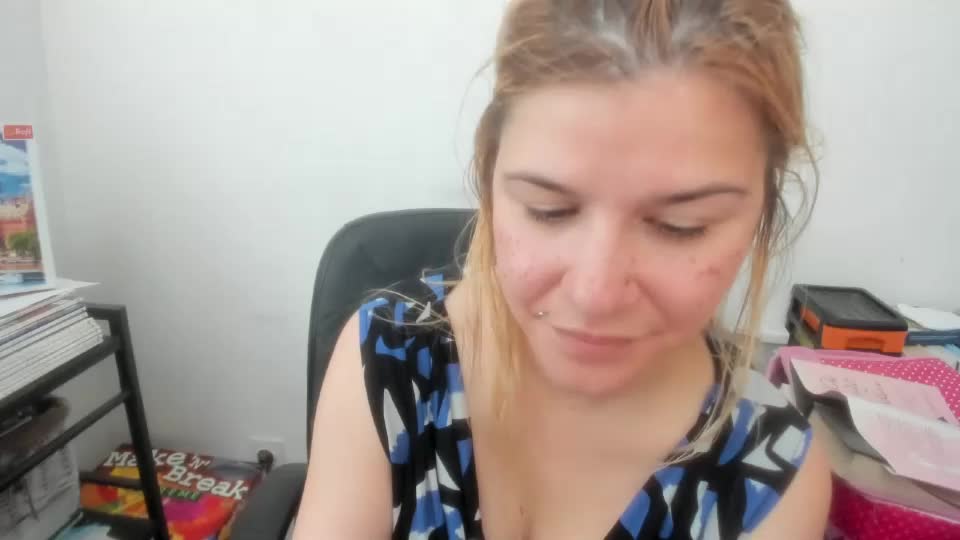 artsyandcraftsy_ Live Sex July 14, 2026