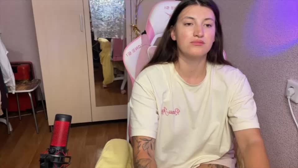 katrin_kristal Live Sex July 16, 2026