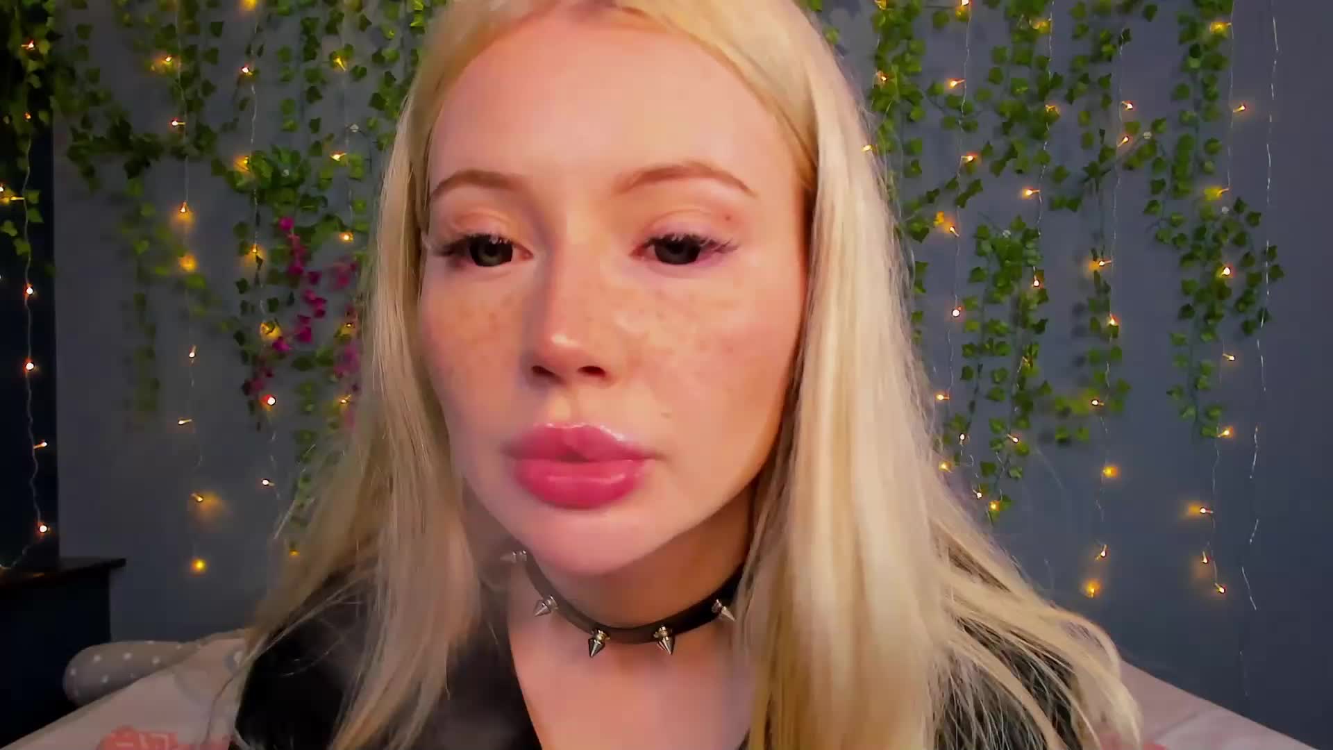 LillieBerry Live Sex July 16, 2026