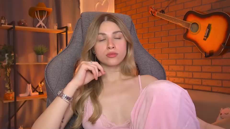 elliecutes Live Sex July 17, 2026