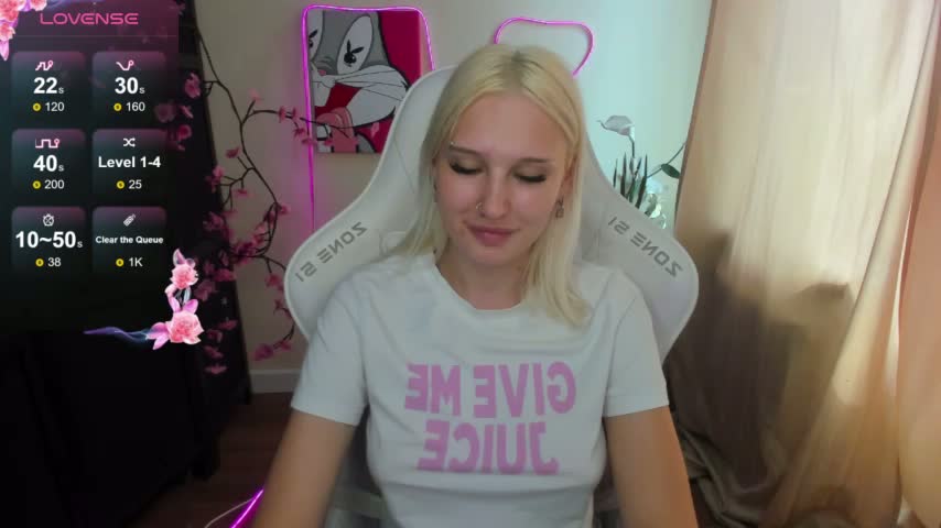 EvelinaLuu Live Sex July 17, 2026