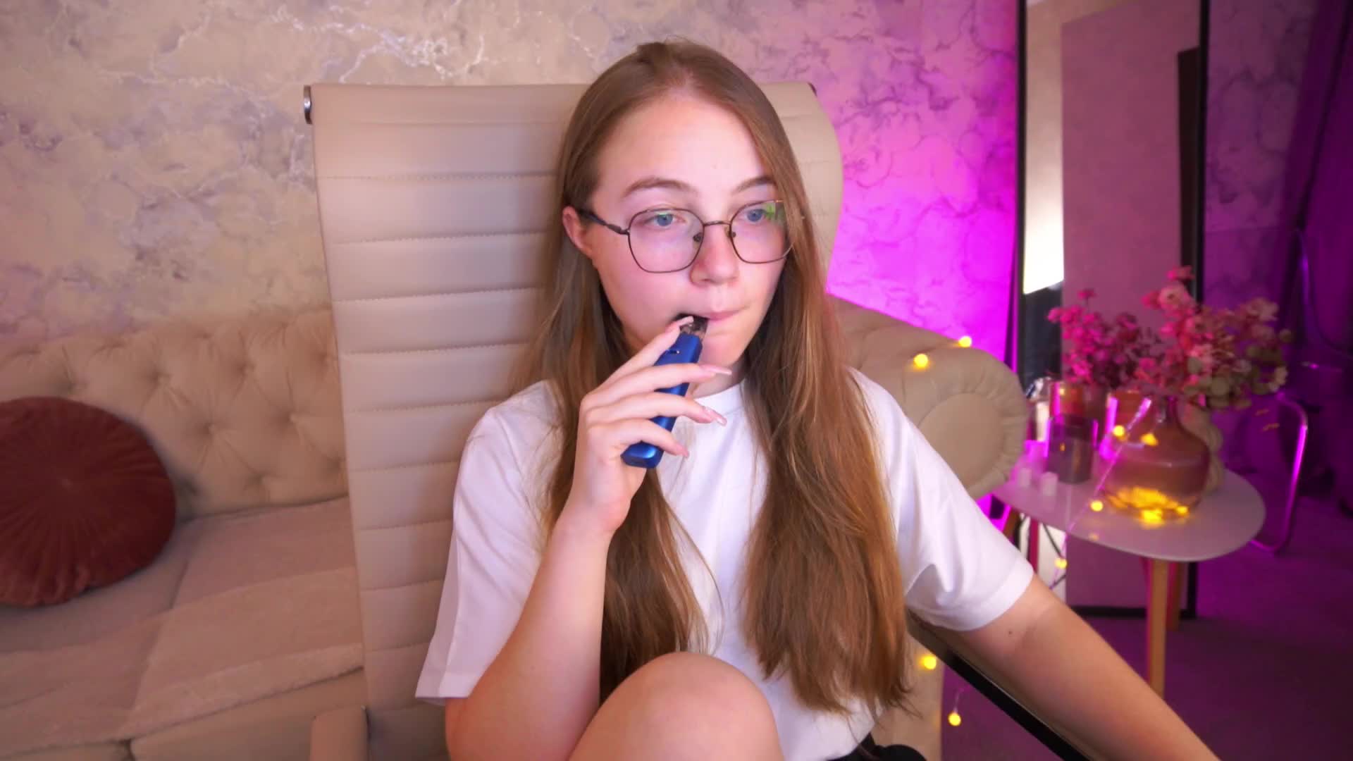 ArrinaWairr Live Sex July 18, 2026