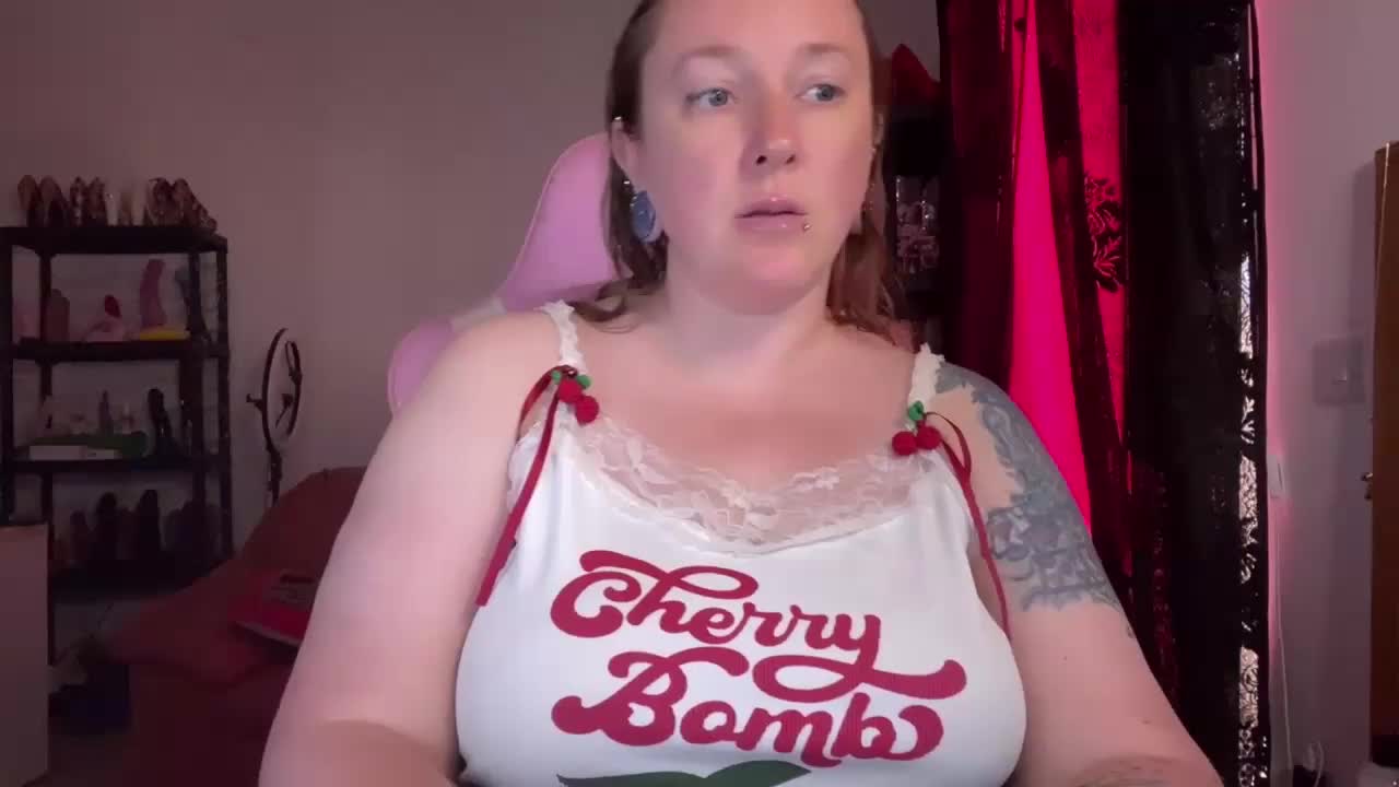 NylonQueen Live Sex July 18, 2026