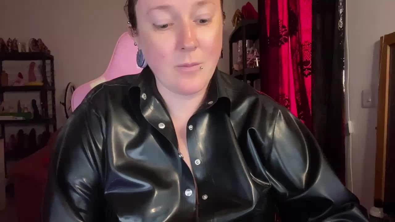 NylonQueen Live Sex July 18, 2026