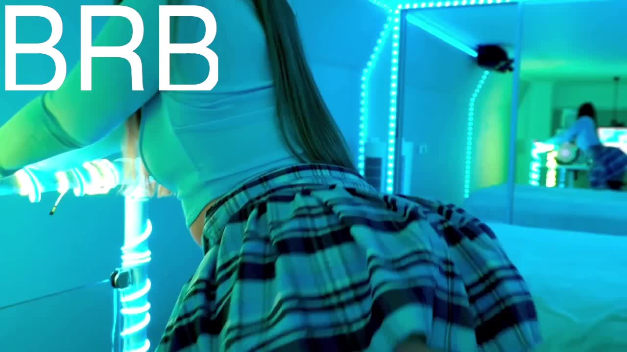 VikkiExtraCheese Live Sex July 18, 2026