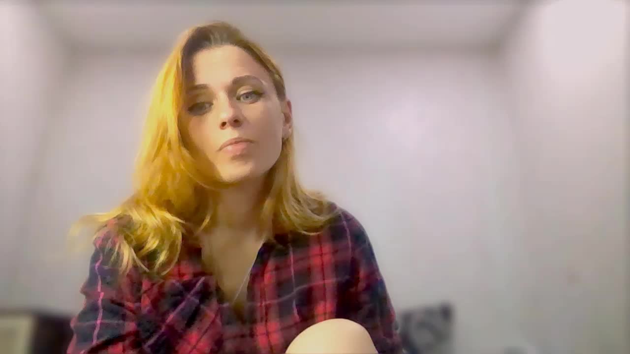 PeppyMiaa Live Sex July 19, 2026