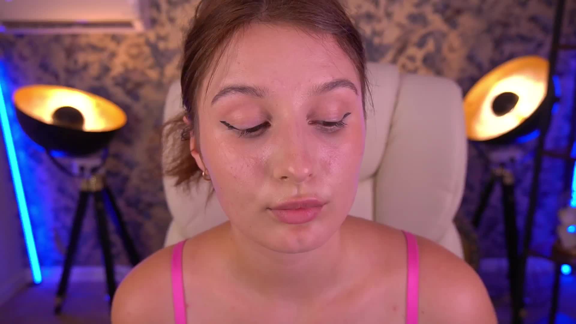 VikVikLove Live Sex July 22, 2026