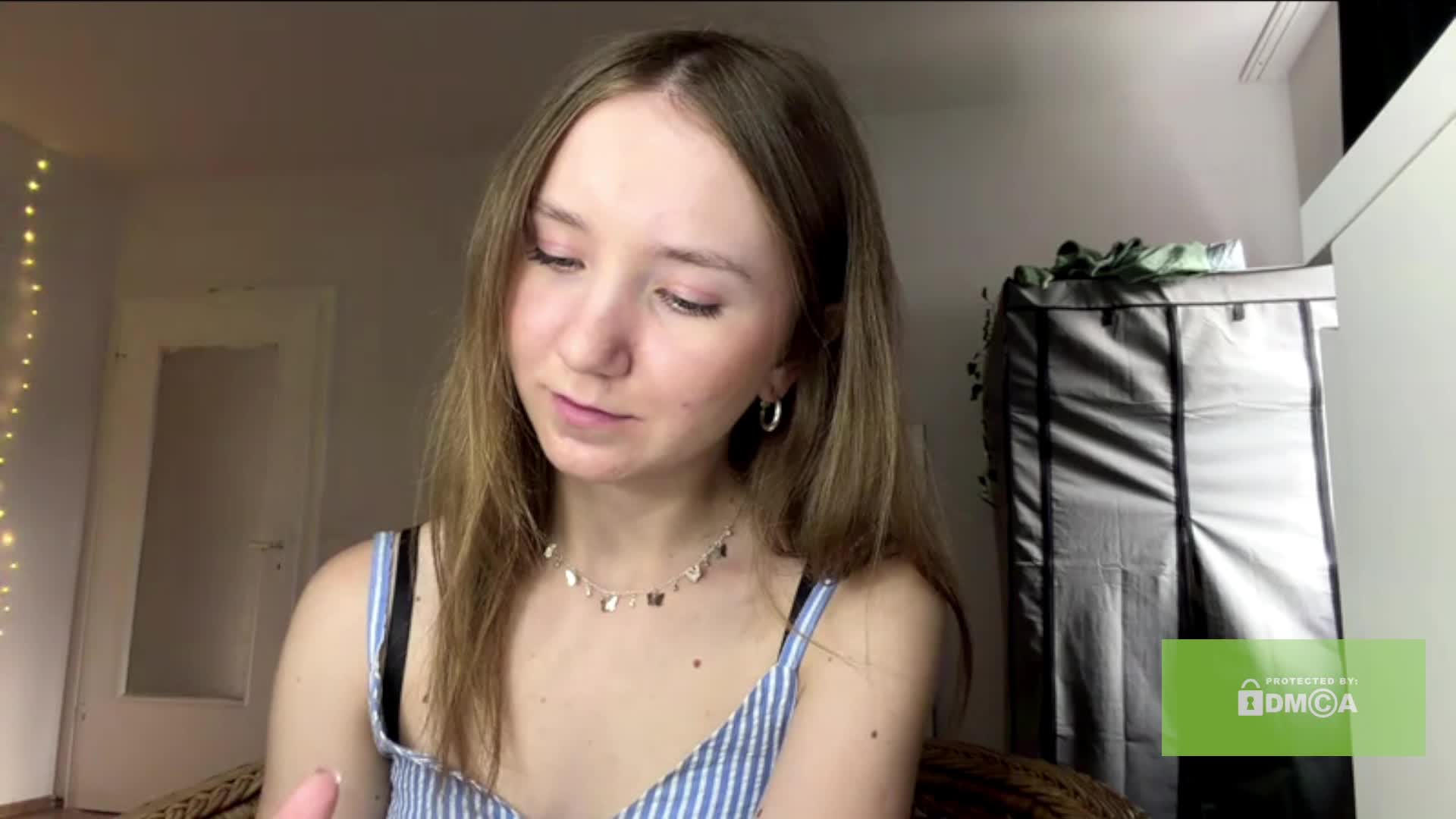 lisasmall Live Sex July 23, 2026