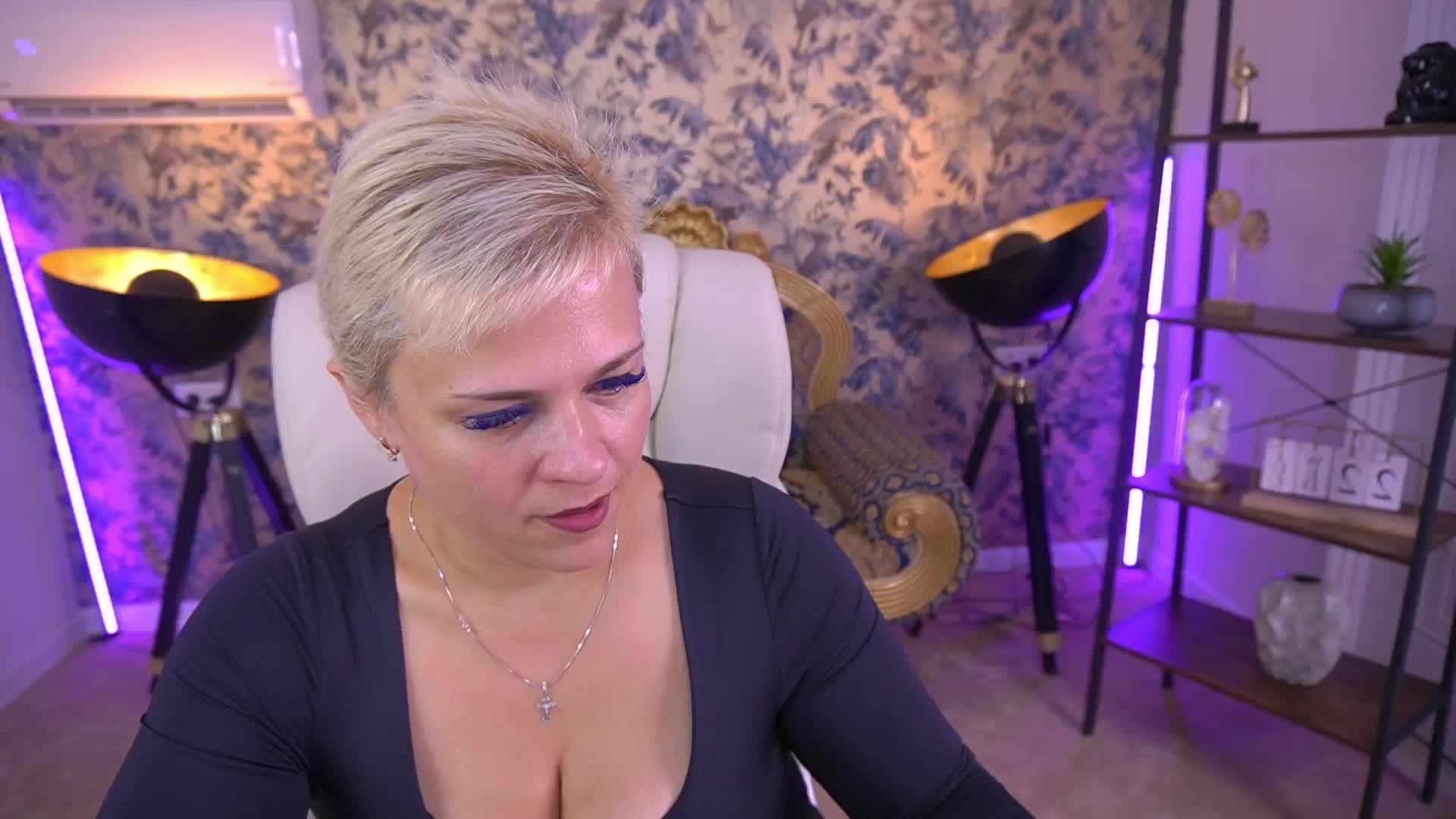 CrystalVibe Live Sex July 25, 2026