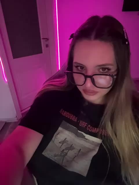 CrisKiss Live Sex July 25, 2026