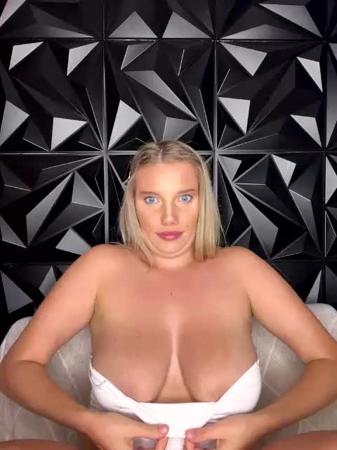LYALYAtop Live Sex July 25, 2026