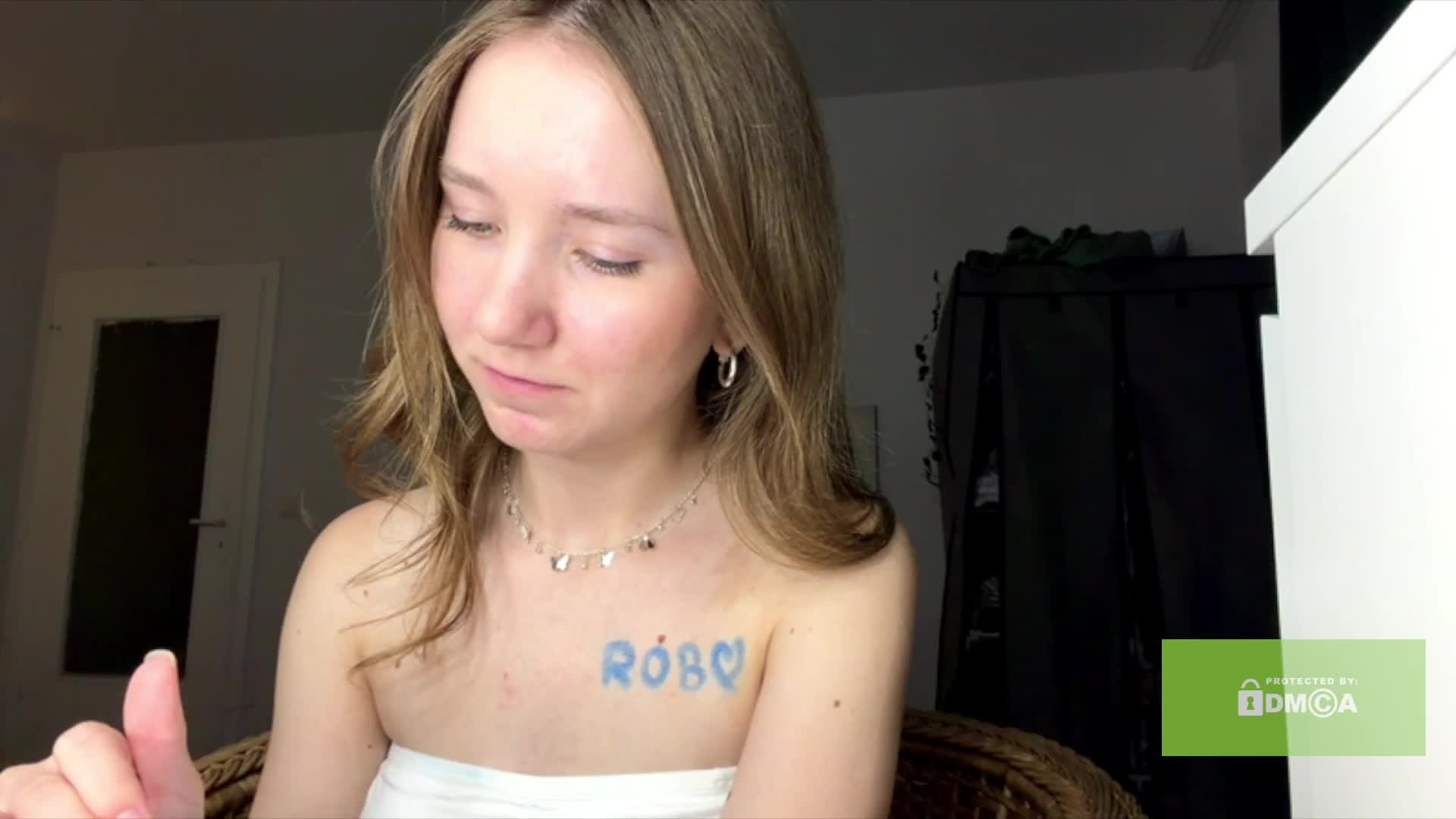 lisasmall Live Sex July 27, 2026