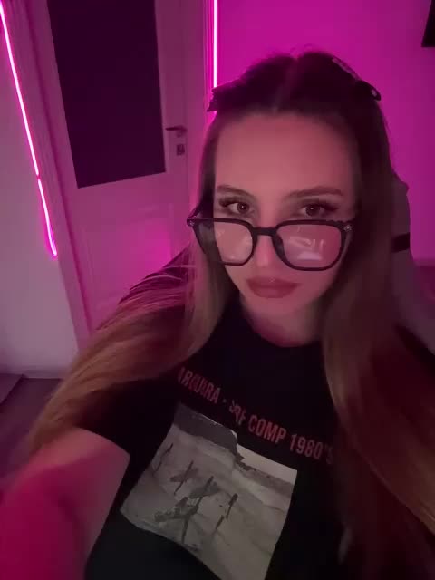 CrisKiss Live Sex July 28, 2026